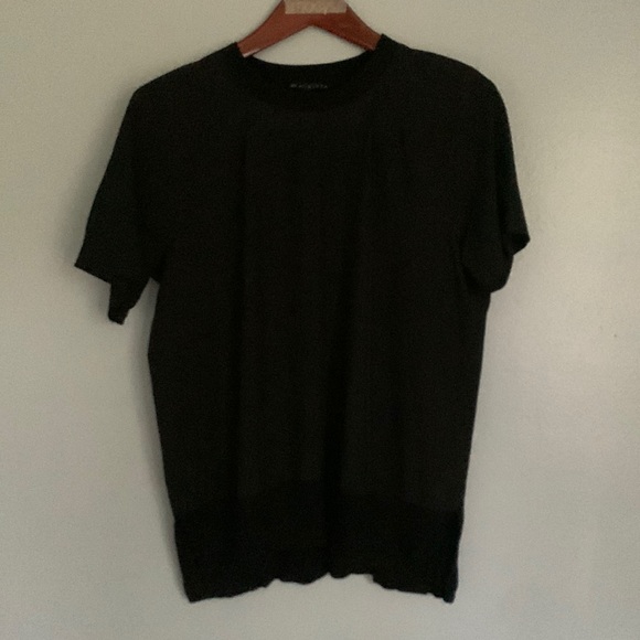 EUC Athleta Zephyr Tee Shirt Ribbed Aplit Hem Sophisticated Lightweight Top - Picture 3 of 8